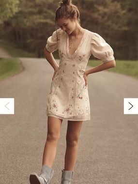 Anthropologie Boho Embroidered Cream V-Neck Mini Dress -#015